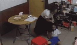 女孩爆料父亲视频大全最新,女孩爆料父亲视频事件，真相令人震惊！